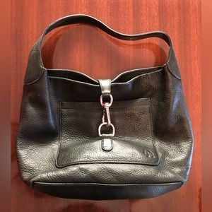 Black Dooney & Bourke medium sized leather shoulder bag